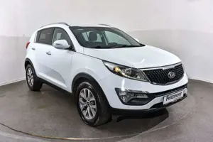 Kia Sportage 1.6 GDI 2WD ISG Dream-Team Edition Bild 3