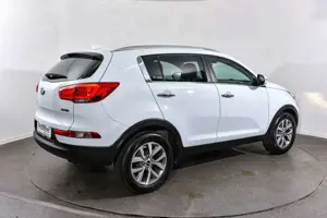 Kia Sportage 1.6 GDI 2WD ISG Dream-Team Edition Bild 5