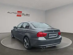BMW 325 DIESEL + NAVIGATION + TEMPOMAT + SITZHEIZUNG Bild 3