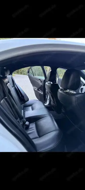 Lexus IS 220d F-Sport Bild 5