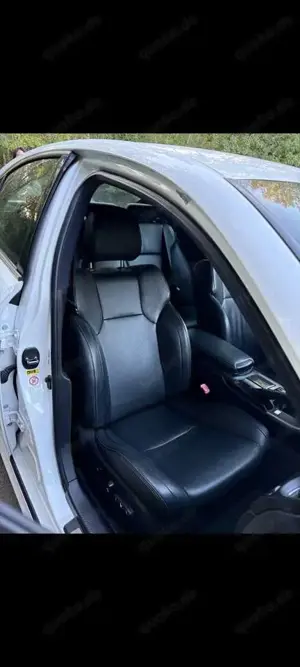 Lexus IS 220d F-Sport