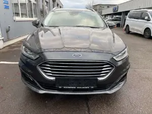 Ford Mondeo Hybrid Titanium Bild 2