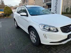 Volvo XC60 Momentum 2WD