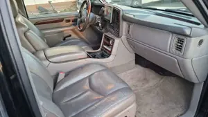 Cadillac Escalade Escalade 6.0 V8 Bild 4