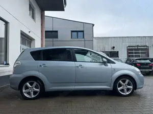 Toyota Corolla Verso Sol 7 Sitze  Webasto Tempomat MFL Bild 4