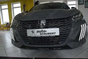 Peugeot 208 Hybrid 136 GT Bild 4