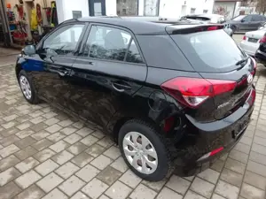 Hyundai i20 /Automatik/Euro 6 Bild 3