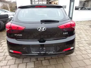 Hyundai i20 /Automatik/Euro 6 Bild 4