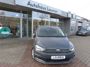 Volkswagen Touran 1.5 TSI DSG ACTIVE AHK Navi ACC 8fach bereift PDC