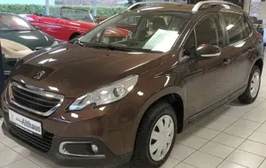 Peugeot 2008 1.6 Active 120 TVi Sommer/Winterräder,1. Hand