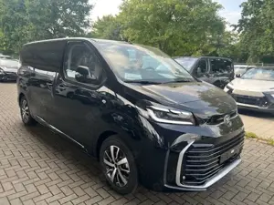 Toyota Proace Proace 2,2-l-D-4D L1 (7-Si.) Autm. Verso Lounge Bild 5