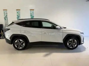 Hyundai TUCSON GO! PLUS 1.6 T-GDI 48V 2WD 117 kW (160 PS) 5 Ja... Bild 4