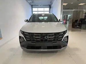 Hyundai TUCSON GO! PLUS 1.6 T-GDI 48V 2WD 117 kW (160 PS) 5 Ja... Bild 2
