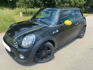 MINI One D D Brick Lane Lemon Yellow Brick 2H HK Sound