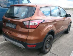 Ford Kuga Trend / 1. Hand