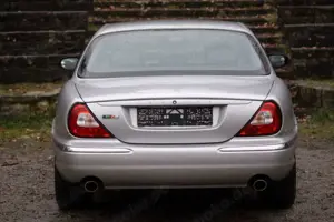 Jaguar XJR Top gepflegter XJR mit 3 Jahre Garantie Bild 4