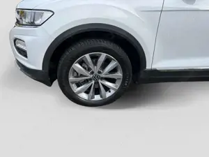 Volkswagen T-Roc 1.0TSI Style Climatr Sitzh Navi PDC MFA Bild 5