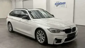 BMW 330 330i Touring Luxury Line Purity Sport-Aut. *Pano