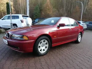BMW 525 i - E39*Klima*Schiebedach*AHK
