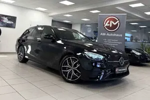 Mercedes-Benz E 220 d T *AMG*Panorama*AHK*ACC*HUD*Memory