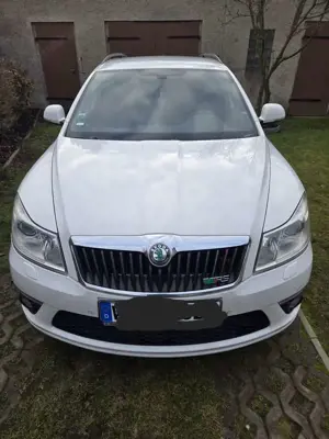 Skoda Octavia Combi 2.0 TDI DPF DSG RS