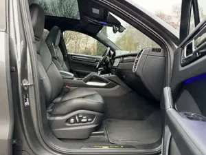 Porsche Cayenne Turbo S E-Hybrid Inno/HUD/Burmester/AGA Bild 4