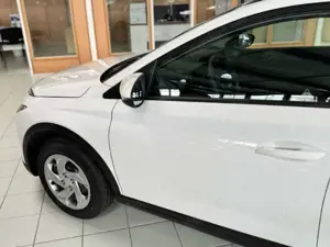 Hyundai BAYON Hyundai FL (MY25) 1.0 T-GDI (100 PS) 6-MT 2WD Sele Bild 4