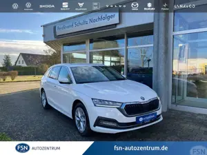 Skoda Octavia Combi 2.0 TDI Style DSG NAVI ACC HUD