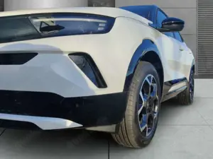 Opel Mokka GS 1.2 Turbo LED Apple CarPlay Android Auto Klimaa Bild 4