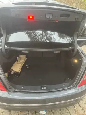 Mercedes-Benz C 200 Avangard Bild 2