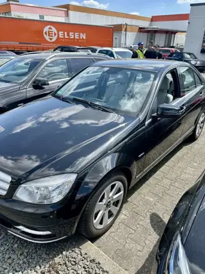 Mercedes-Benz C 200 CGI Automatik BlueEFFICIENCY Elegance