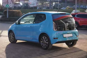 Volkswagen up! 1.0 Black Style Kamera Sitzheizung Klimaaut. Bild 3