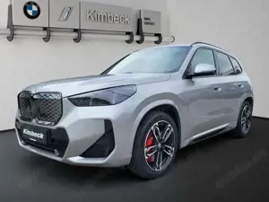 BMW iX1 xDrive30 M SPORT AHK HeadU ACC 360° Aktivsitz