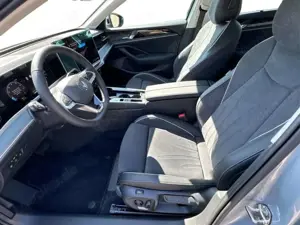 Volkswagen Passat Variant Elegance DSG+AHK+NAVI+MATRIX+M... Bild 5