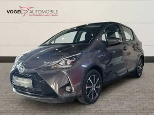 Toyota Yaris 1.5 Team D Kam.+Navi+Fernlichtass.+AUT+LM