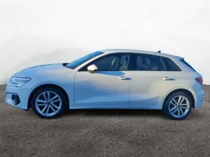 Audi A3 35 TFSI LED AHK DAB Bild 3