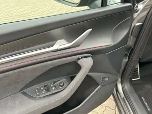 Skoda Kodiaq Sportline 2.0 TDI DSG 4x4 / 7-Sitze Pano Bild 4