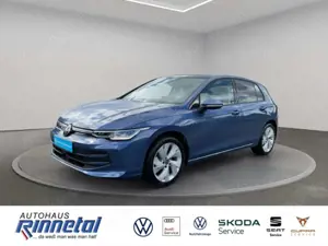 Volkswagen Golf VIII 1.5 TSI PANO+KLIMAAUT+PDC+DIGI PRO+SITZHZG+B