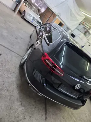 Volkswagen Passat Variant R-Line Bild 5