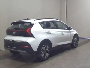 Hyundai BAYON 1.0 T-GDI Intro Edition DC LED RFK Shz PDC Bild 4