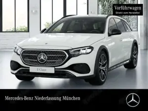 Mercedes-Benz E 220 d T 4M Avantgarde Airmat Pano Distr. LED AHK