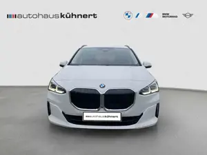 BMW 218 i Active Tourer SpurAss AHK HiFi Navi RFK DAB Bild 2