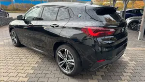BMW X2 xDrive M35 i LED NaviProf Autom HeadUp Kamera Bild 4