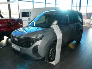 Ford Tourneo Courier Titanium
