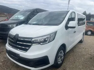 Renault Trafic BLUE dCi L2H1 8-Sitzer