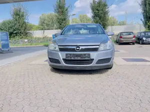 Opel Astra Astra Fließheck  5-Türer 1.6 Easytronic NAVI Bild 2