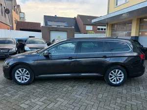 Volkswagen Passat Variant Passat Business*LED*PDC*AHK*DSG*MFL*** Bild 2