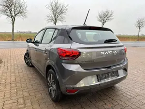 Dacia Sandero Expression TCe 90 CVT Bild 3