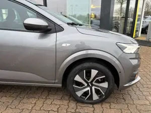 Dacia Sandero Expression TCe 90 CVT Bild 5