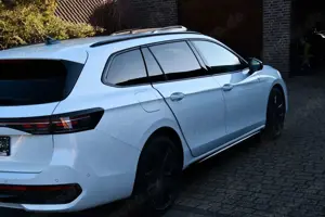 Volkswagen Passat Variant R-Line 2.0 TDI 142 KW 4Motion DSG Bild 3